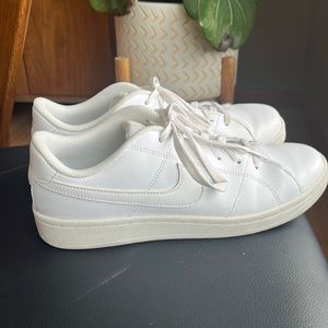 Nike Womens Court Royal Sneakers